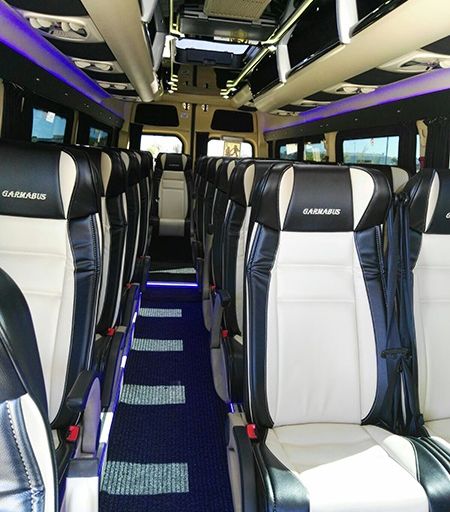 Autocares Garmabús Minibus 3